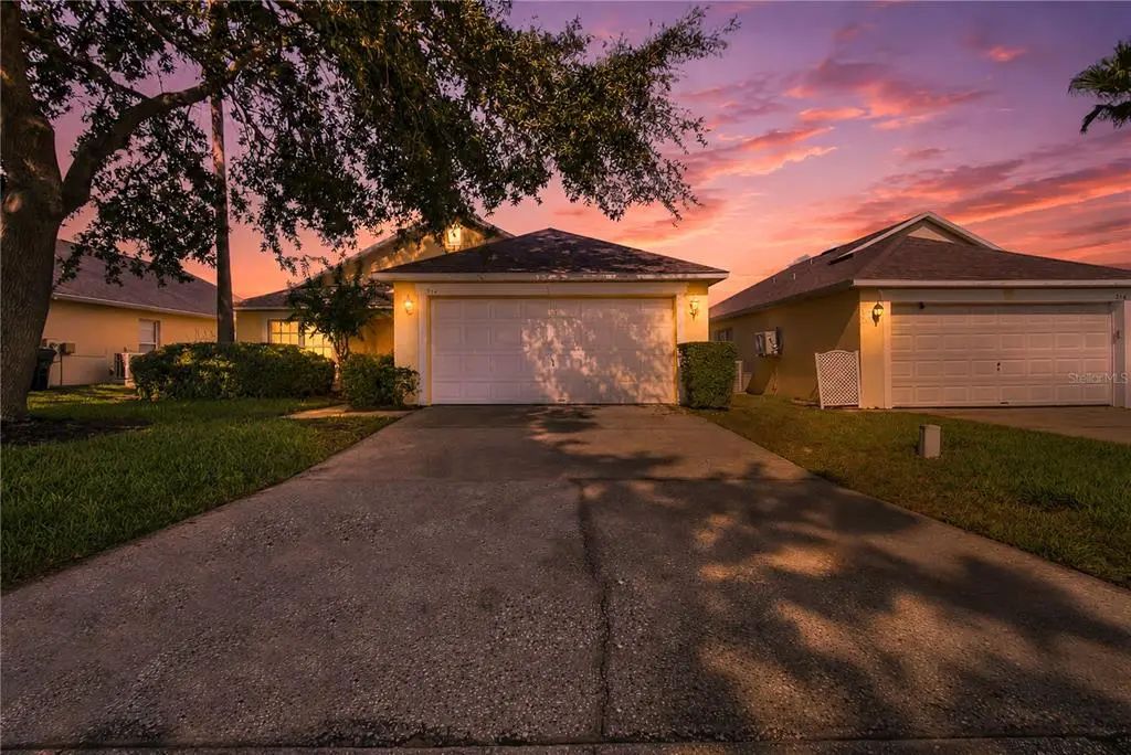 324 Casterton Circle, DAVENPORT
