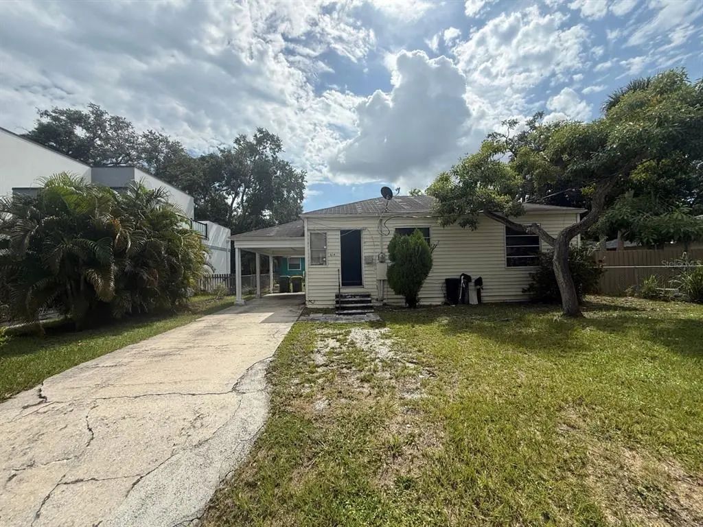 614 N Osprey Avenue