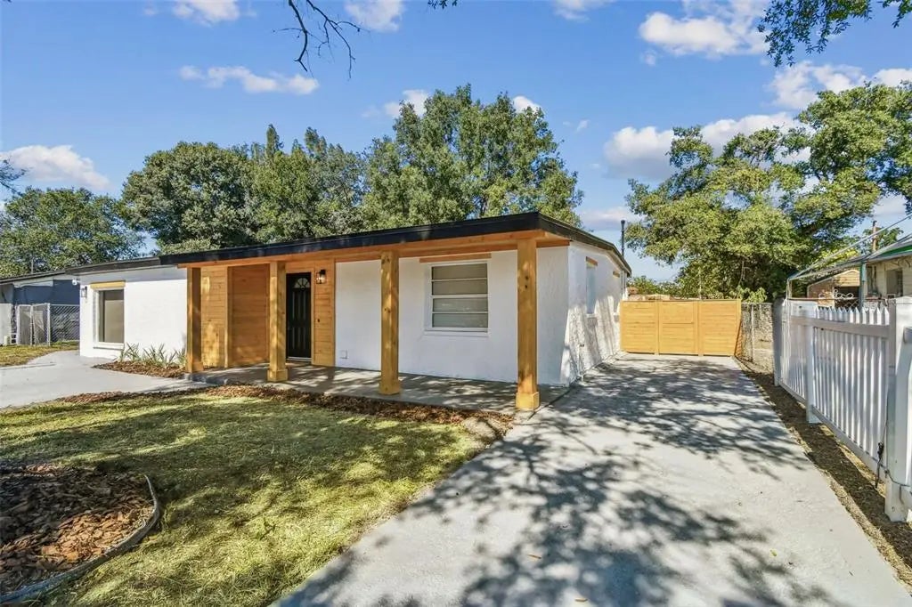 7918 Endive Avenue, TAMPA