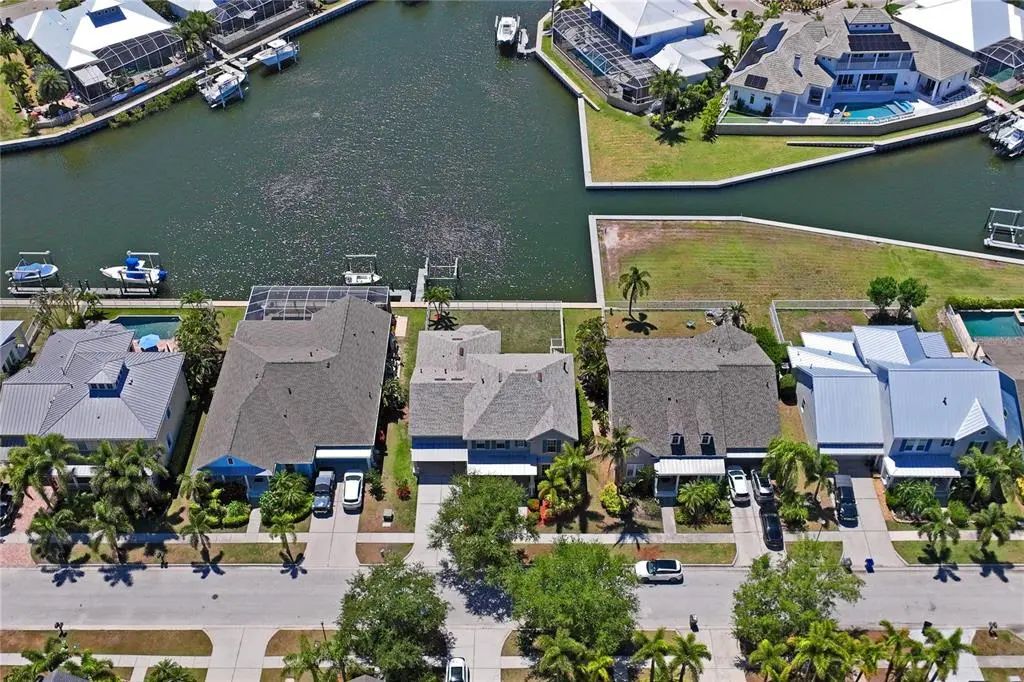5714 Sea Trout Place, APOLLO BEACH