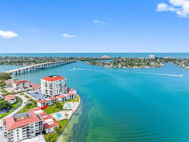 6265 Sun Boulevard 115, ST PETERSBURG