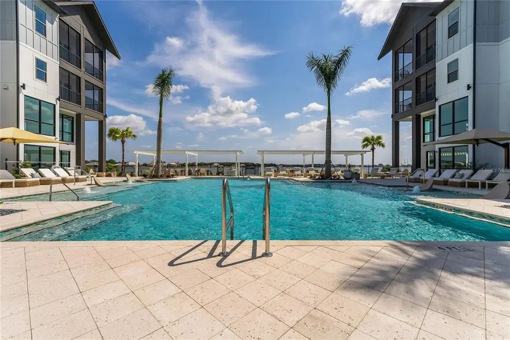 1420 Lakefront Drive 4204, SARASOTA