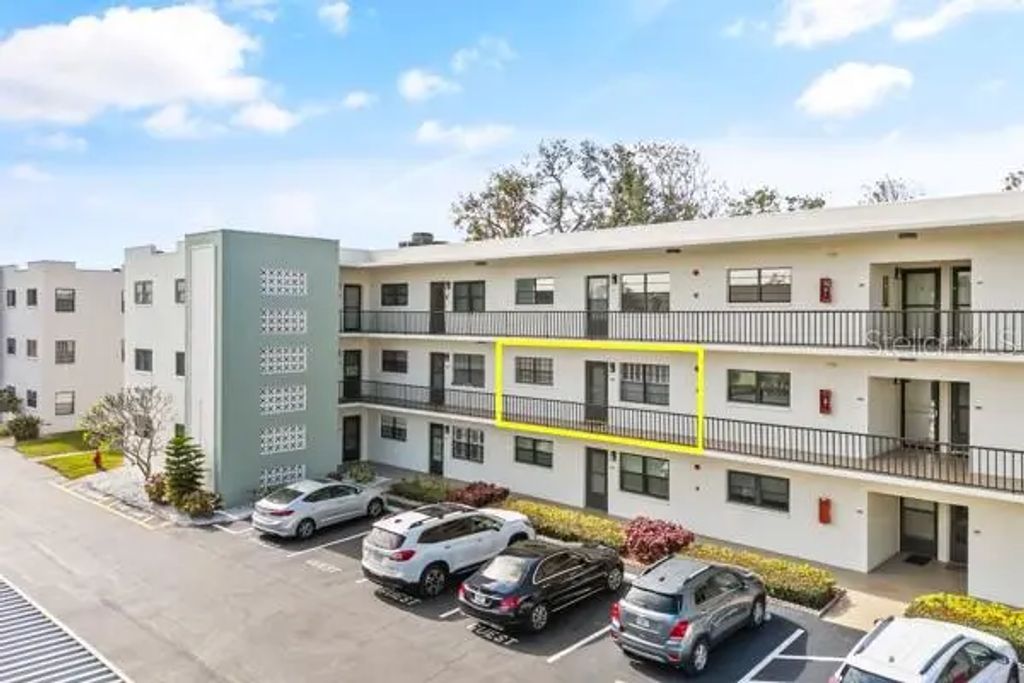 5980 Terrace Park Drive North 203, ST. PETERSBURG