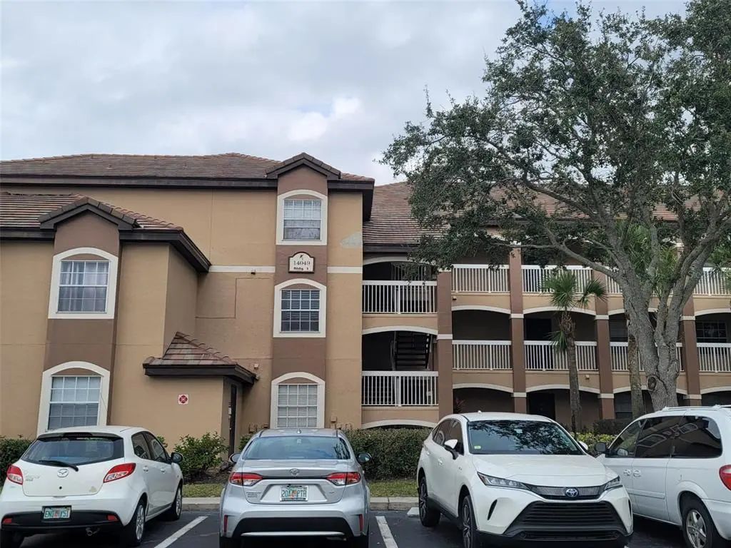 14049 Fairway Island Drive 123, ORLANDO