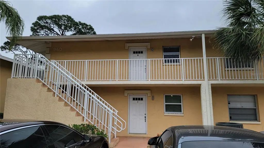 960 Lacosta Circle 2, SARASOTA