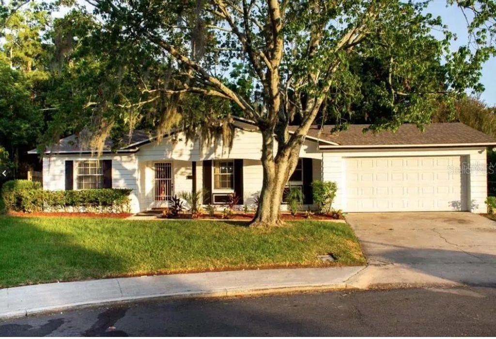 2734 Fireside Court, ORLANDO