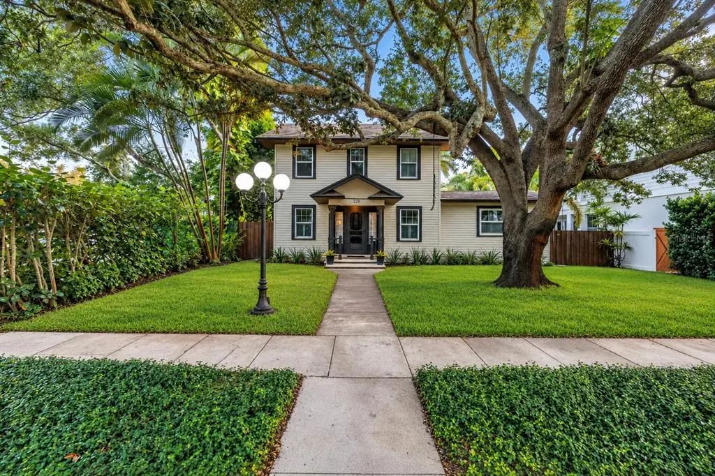 229 18th Avenue Ne, ST. PETERSBURG