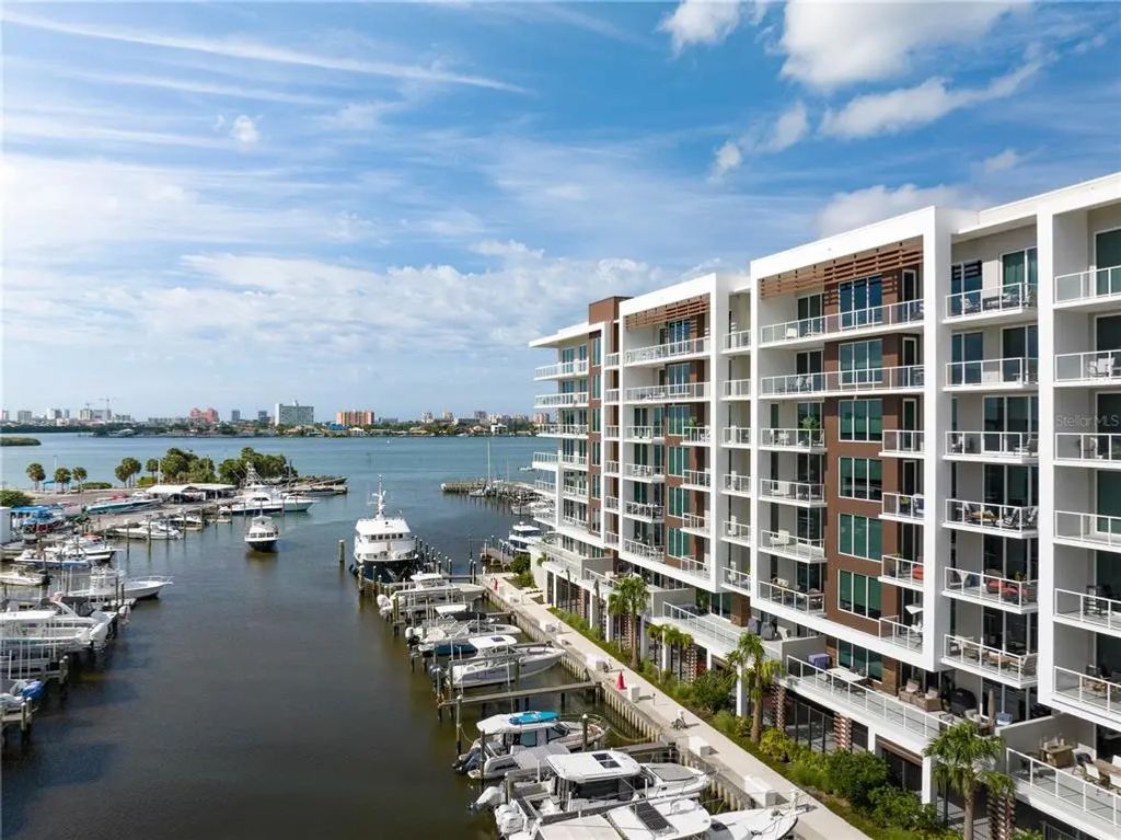 920 N Osceola Avenue 201, CLEARWATER