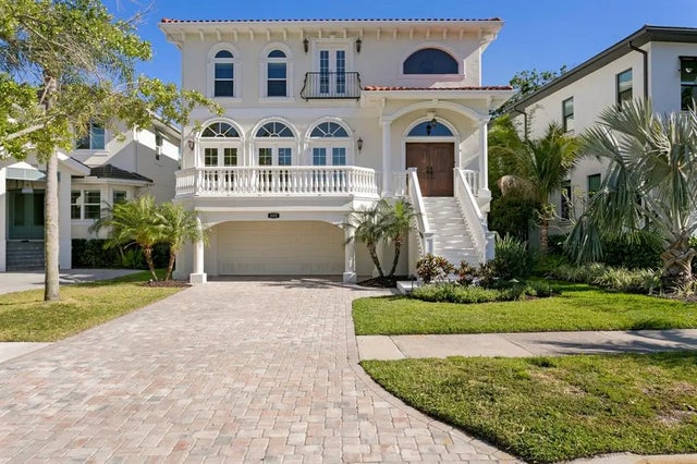 102 Adriatic Avenue, TAMPA