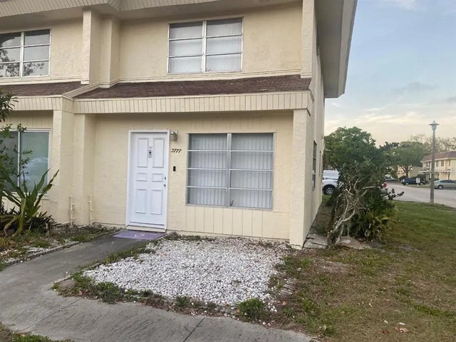 3777 Delta Street 83, SARASOTA