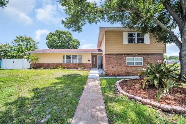 7398 Windsor Lane, CLEARWATER