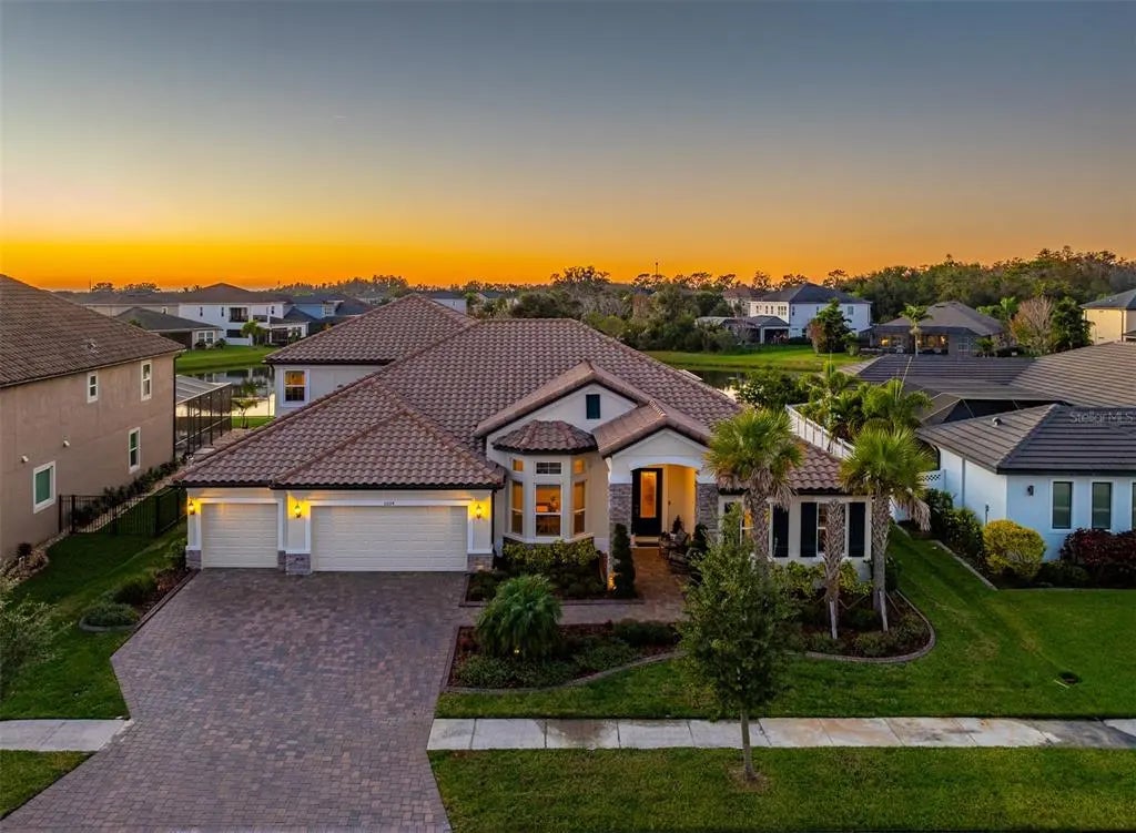 33164 Kateland Drive, WESLEY CHAPEL