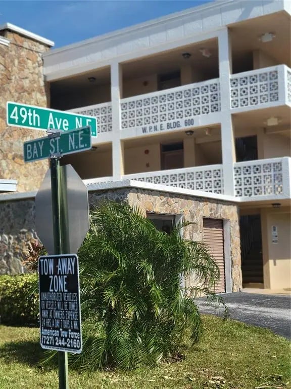 4915 Bay Street Ne 122, ST PETERSBURG