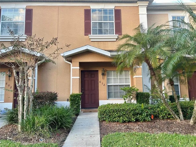 612 Chelsea Drive, DAVENPORT