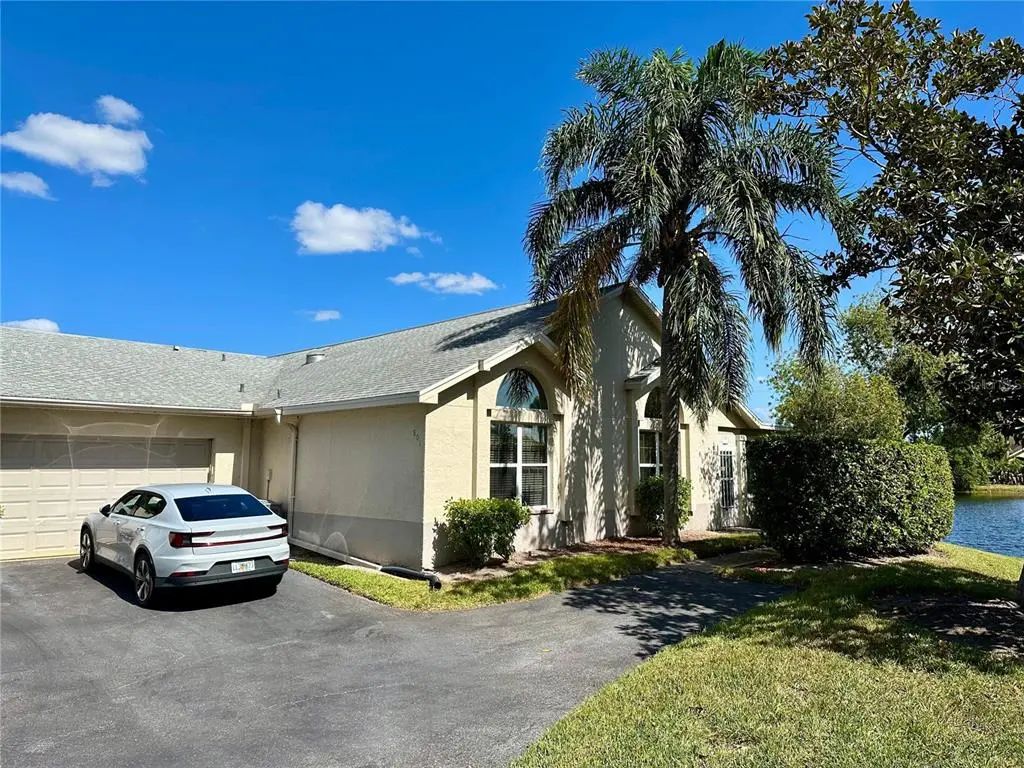 801 Silverthorn Lane, SUN CITY CENTER