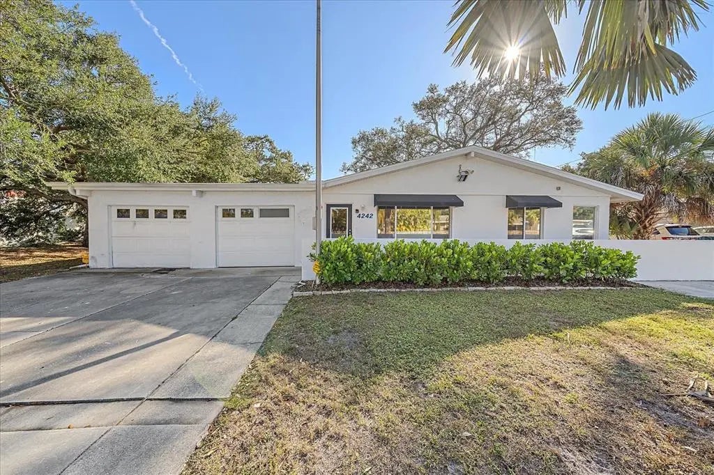 4242 Mcintosh Lane, SARASOTA