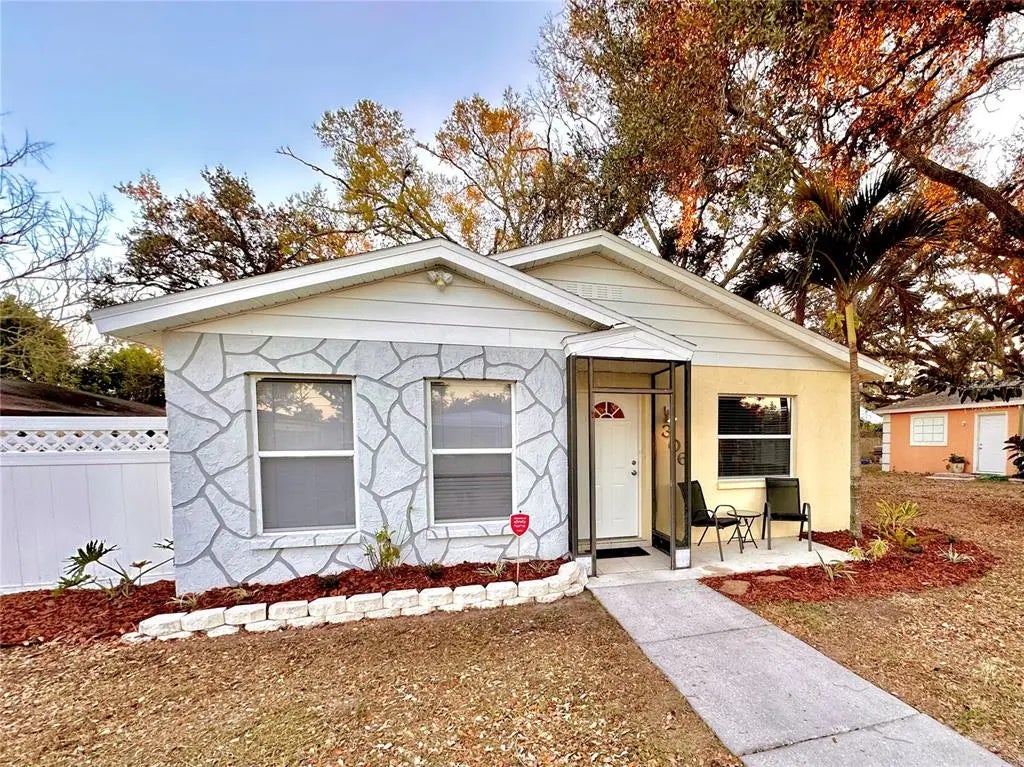 306 Bailey Lane, SARASOTA