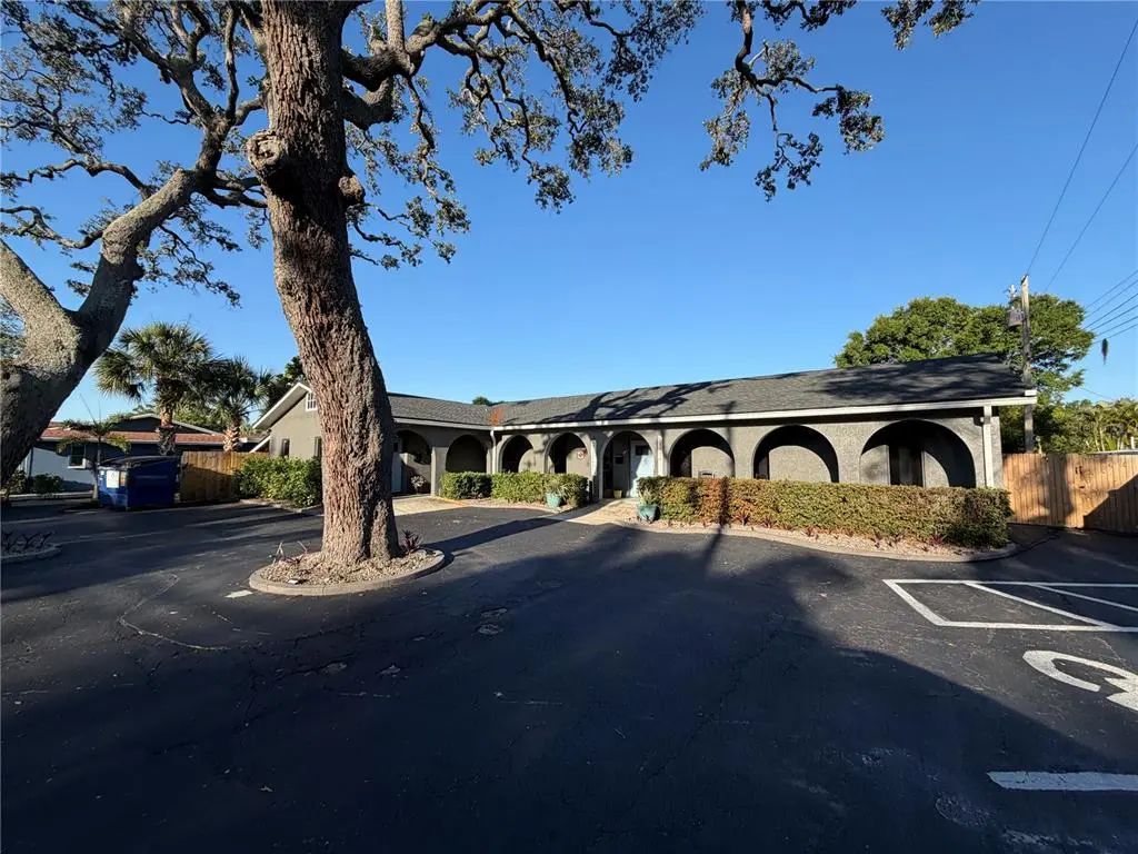 11520 Oakhurst Road, LARGO