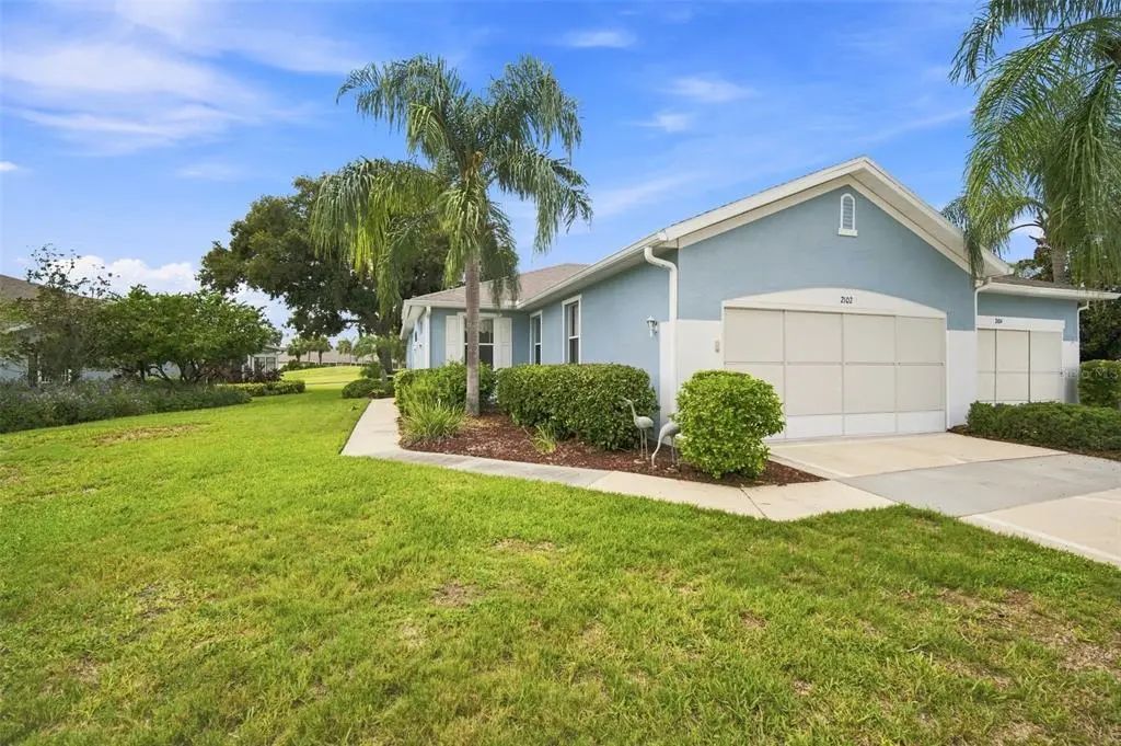 2102 Acadia Greens Drive 2102, SUN CITY CENTER