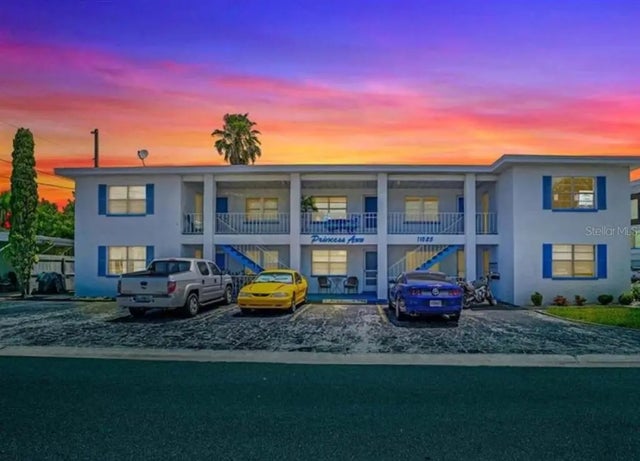 11025 2nd Street E 9, TREASURE ISLAND