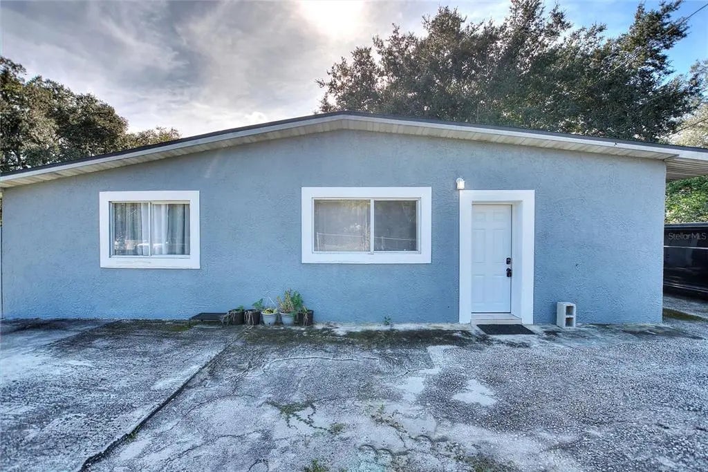 1495 Penniwa Street, INTERCESSION CITY