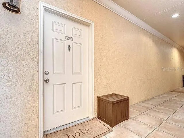 4323 Bayside Village Drive 327, TAMPA