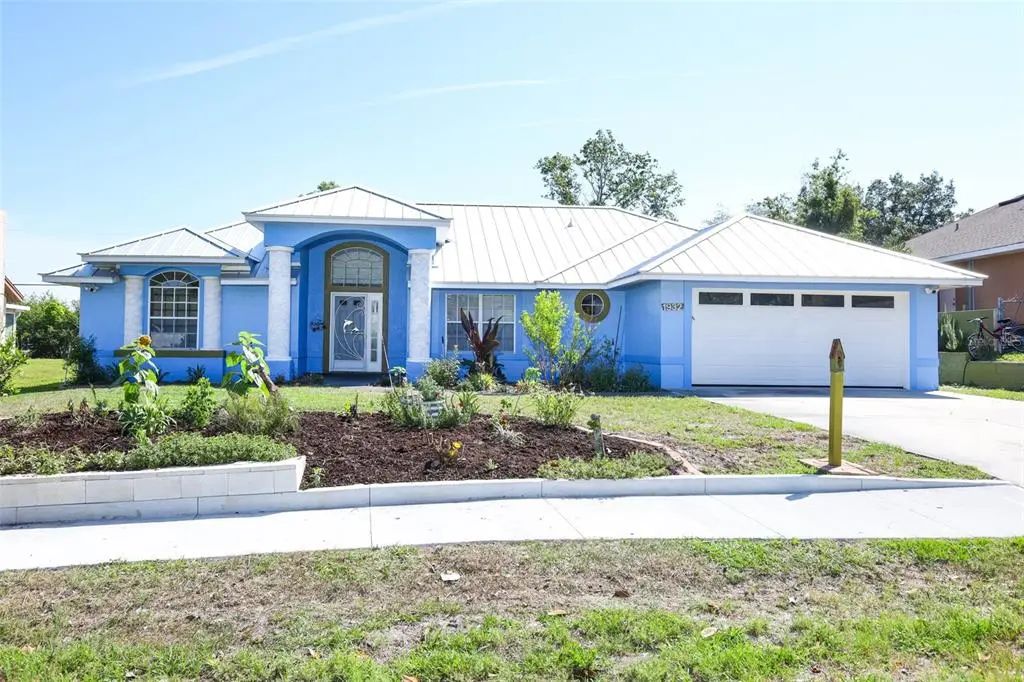 1932 Monterey Drive, DELTONA