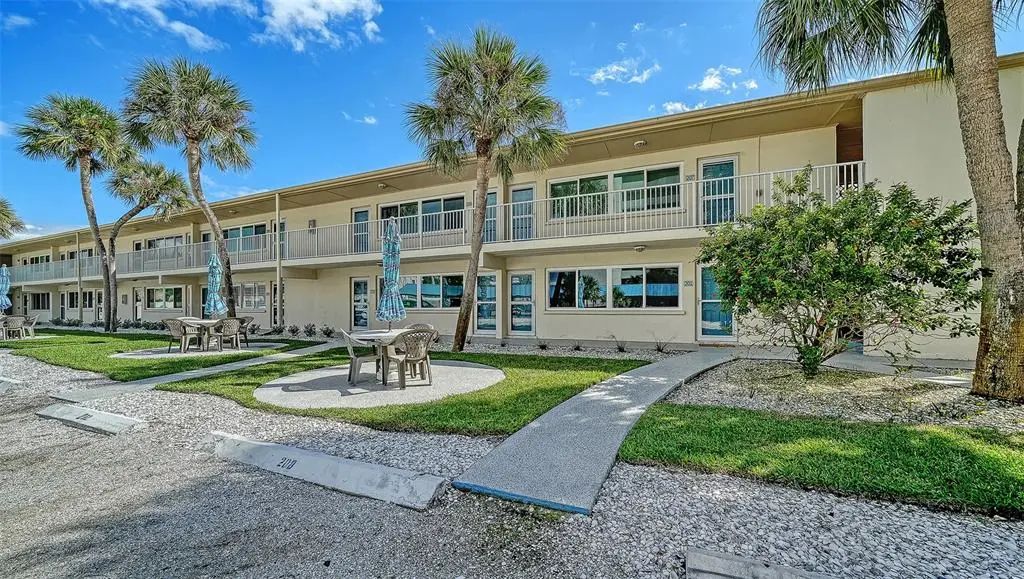 5950 Midnight Pass Road 201, SARASOTA