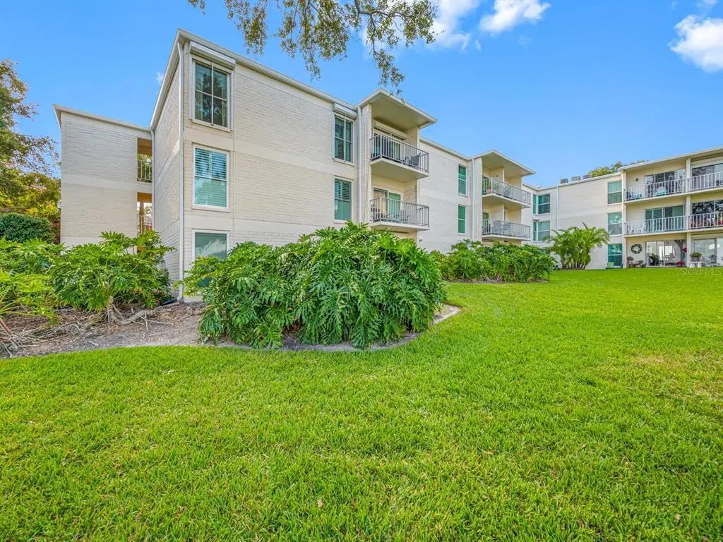 3325 Bayshore Boulevard B36, TAMPA