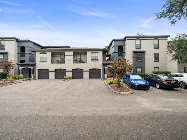 12912 Arbor Isle Drive 202, TEMPLE TERRACE