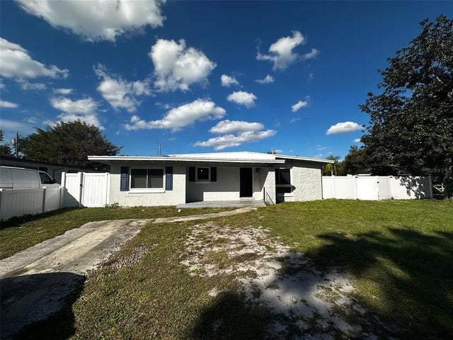 156 Pinecrest Drive, SANFORD