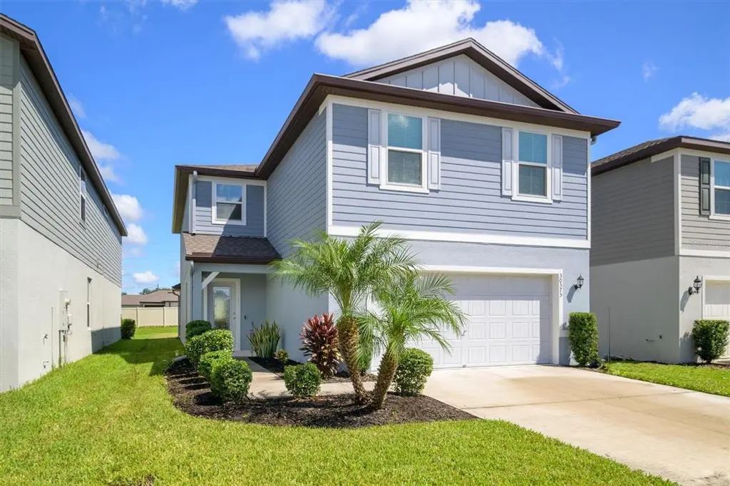 30575 Gilbern Road, WESLEY CHAPEL