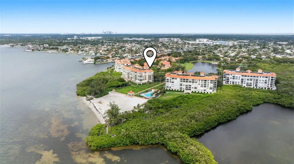 4737 Dolphin Cay Lane S 401, ST PETERSBURG