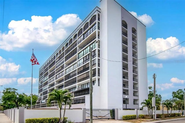 3211 W Swann Avenue 806, TAMPA