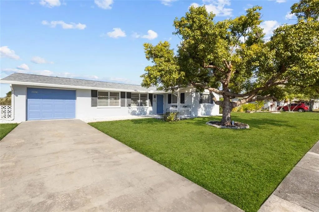 2823 Post Road, SARASOTA