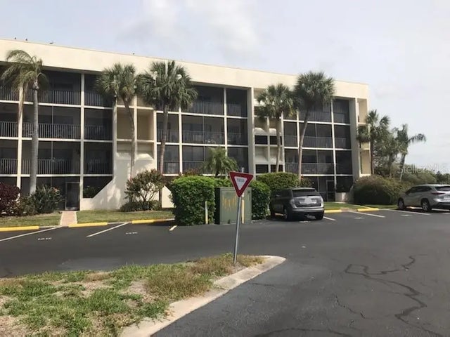 6114 43rd Street W 106e, BRADENTON