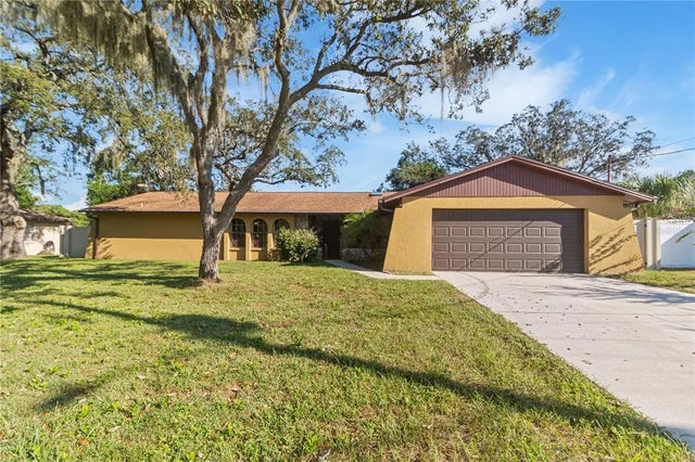 7132 Wrenwood Circle, TAMPA