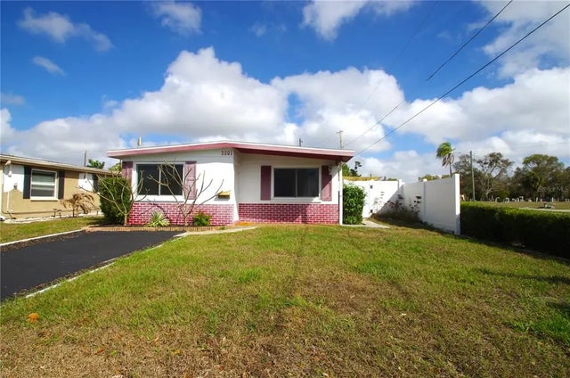 5801 Emerson Ave S, ST PETERSBURG