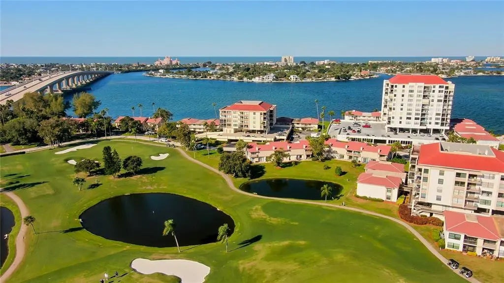 6265 Sun Boulevard 906, ST PETERSBURG