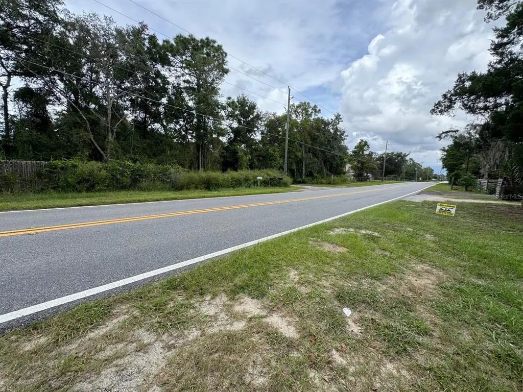 19150 County Road 450, UMATILLA