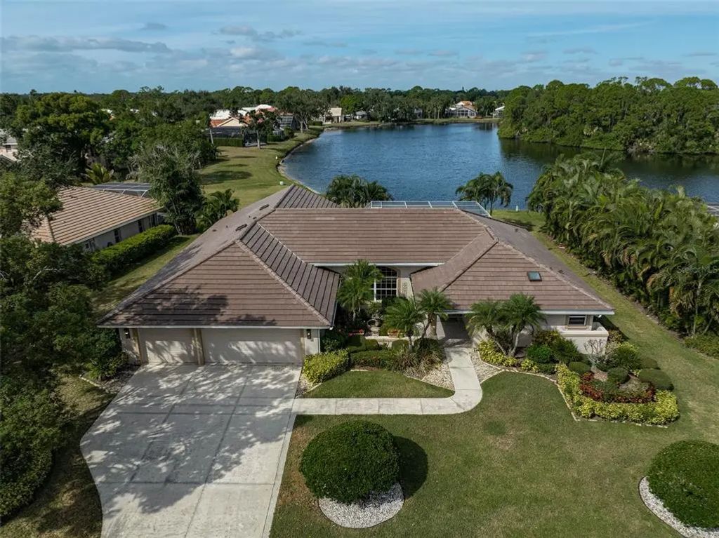 7570 Links Court, SARASOTA