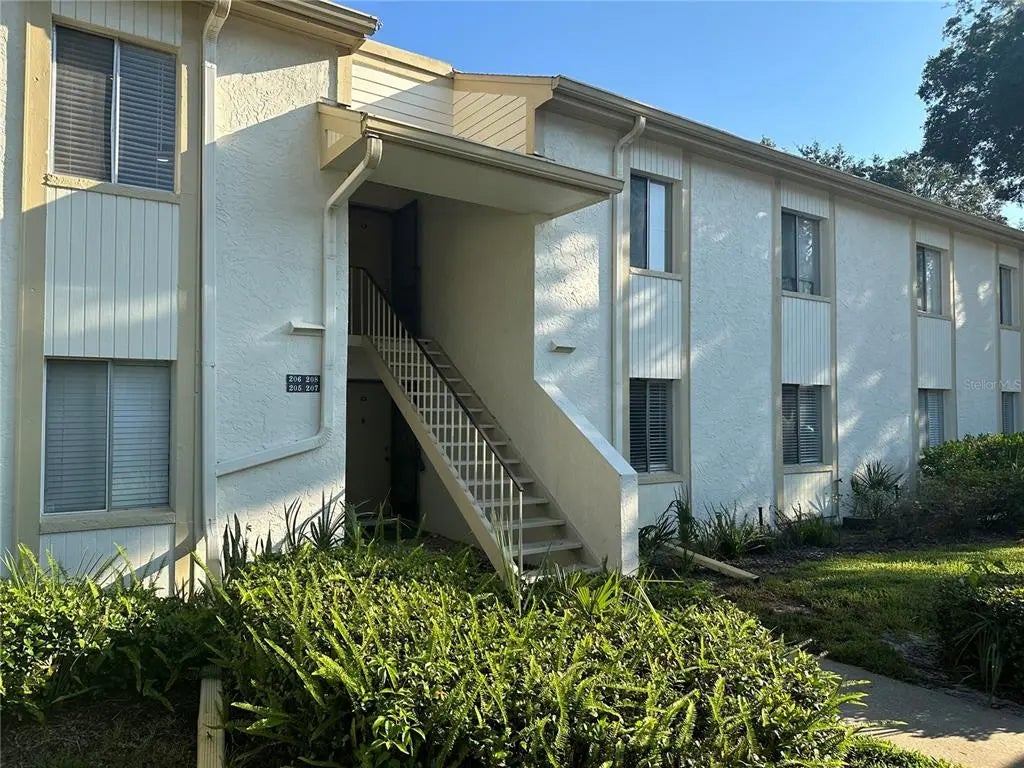 207 Palmetto Court, OLDSMAR