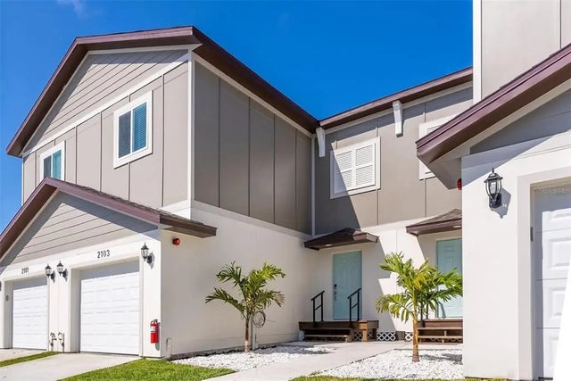 2044 Silverstone Circle, CLEARWATER
