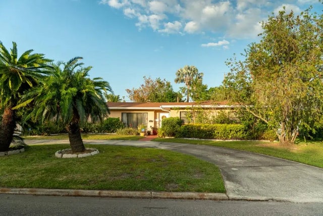 631 Luzon Avenue, TAMPA