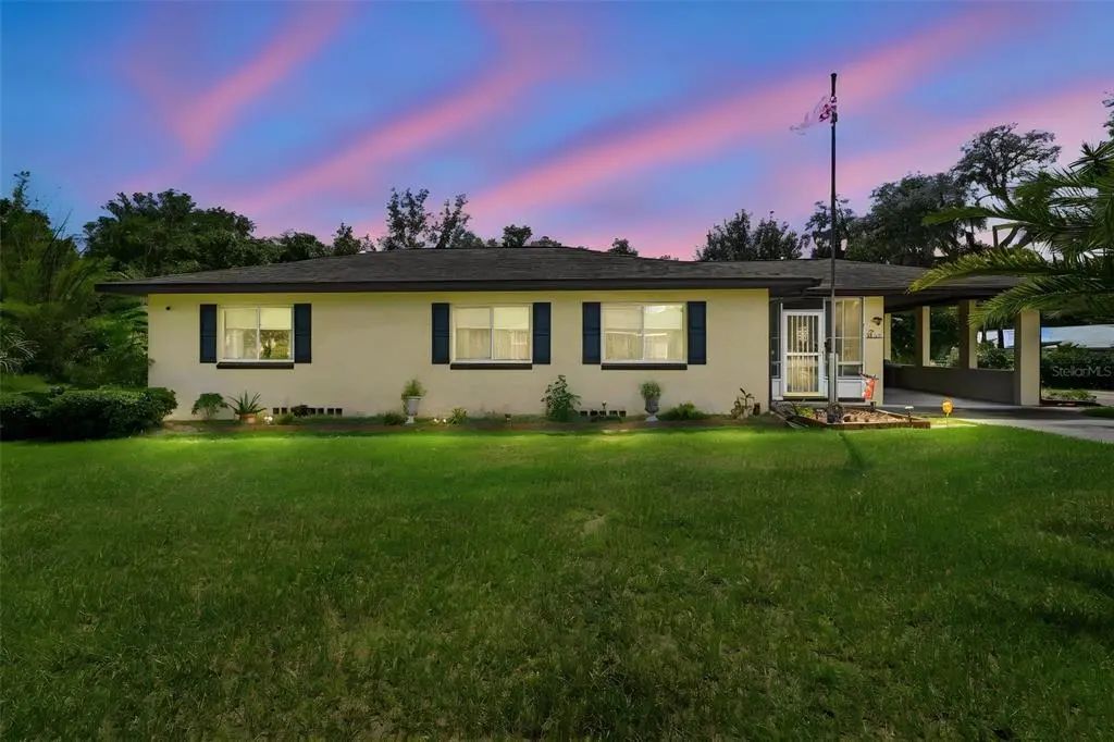 736 W Rich Avenue, DELAND