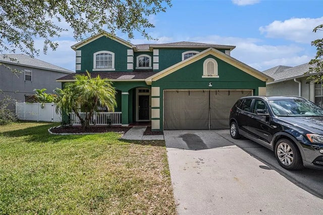 8436 Canterbury Lake Boulevard, TAMPA