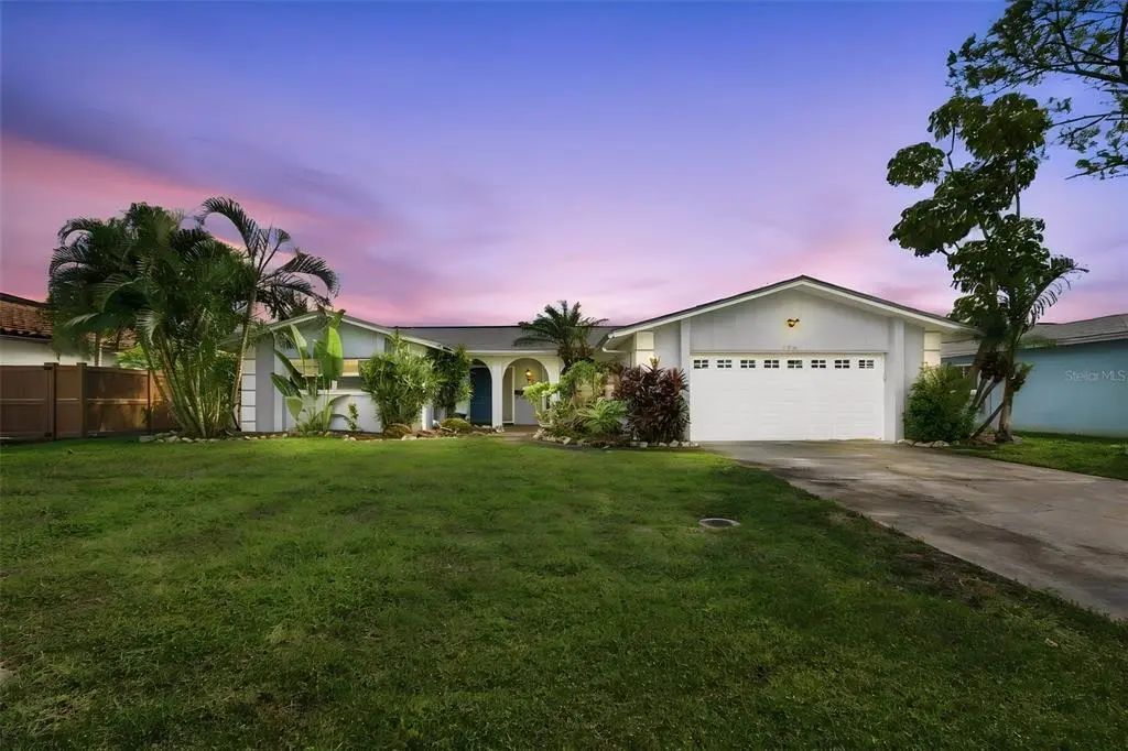 128 98th Avenue N, ST. PETERSBURG
