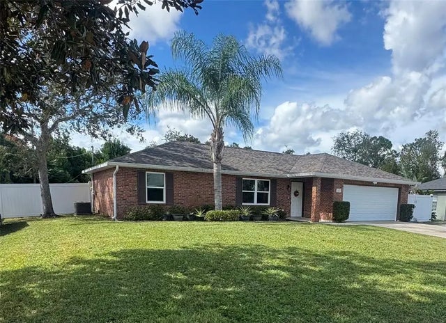 1422 W Orion Circle, DELTONA