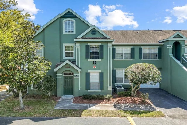 9158 Lake Chase Island Way 9158, TAMPA