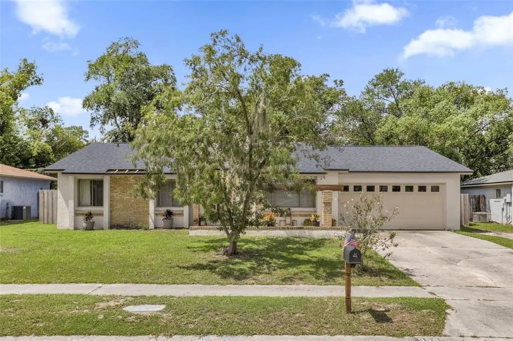 990 Waverly Drive, LONGWOOD